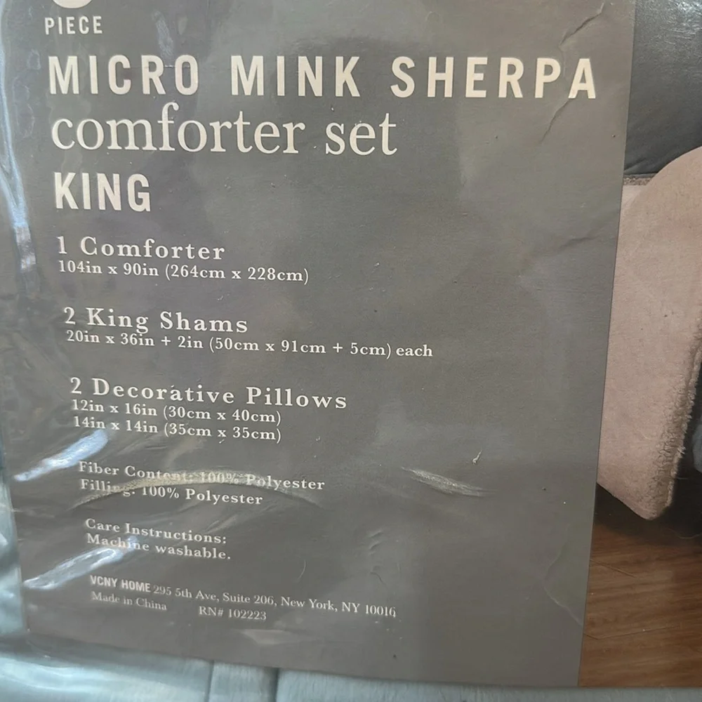 VCNY Home - KING micro mink Sherpa 5-piece comforter set - sky blue